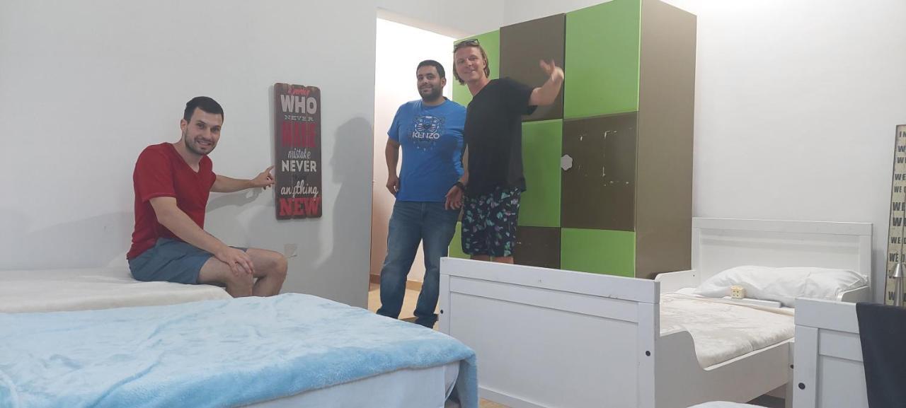 Hostel The Venue Aladdin Κουβέιτ Εξωτερικό φωτογραφία