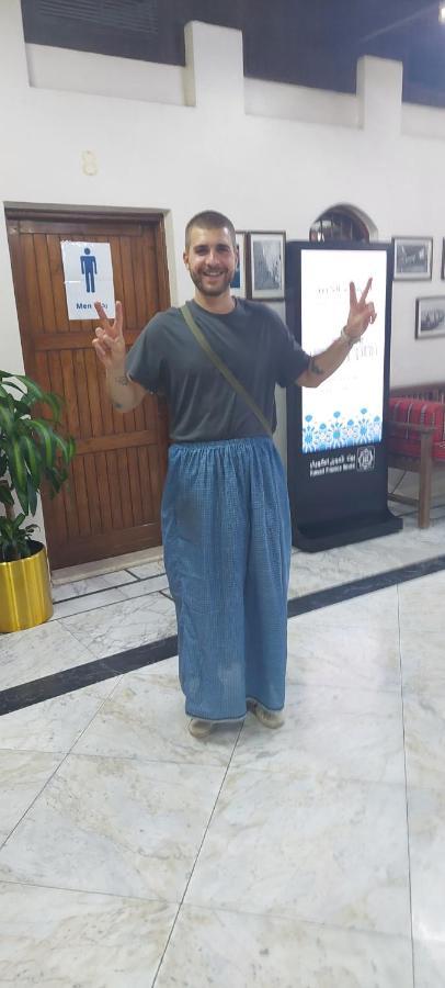 Hostel The Venue Aladdin Κουβέιτ Εξωτερικό φωτογραφία